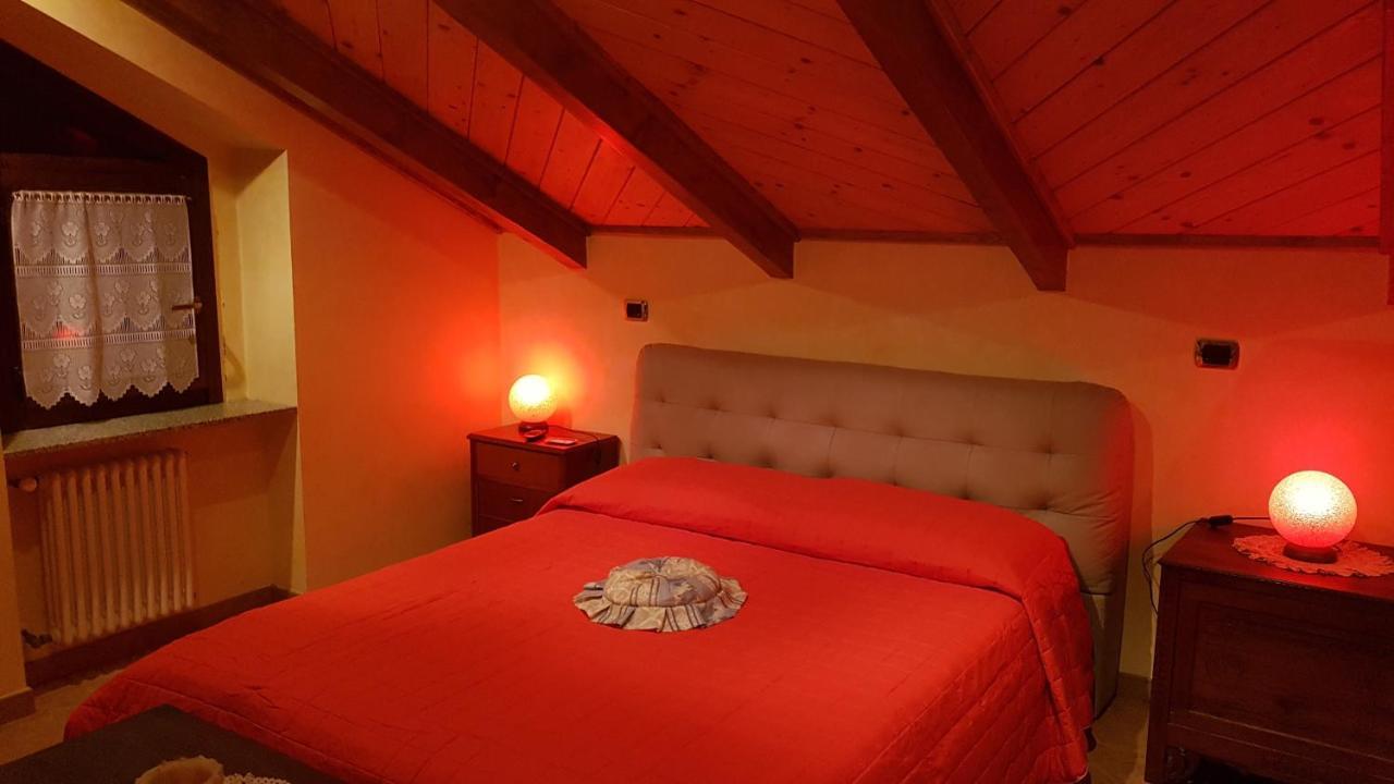 Il Riposo Del Guerriero Bed and Breakfast Corio Exteriör bild