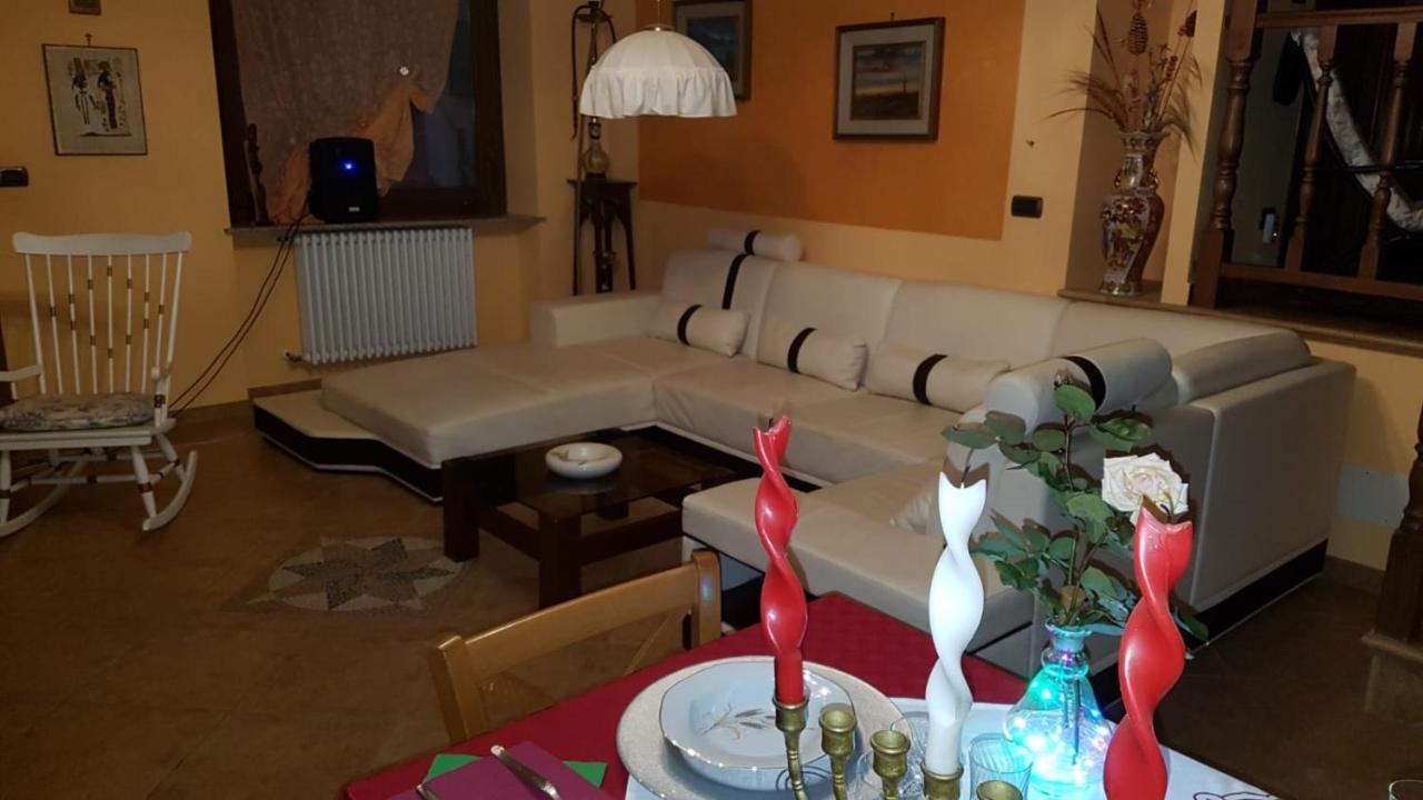 Il Riposo Del Guerriero Bed and Breakfast Corio Exteriör bild